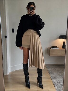 🆕 Zara Beige Asymmetrical Pleated Skirt